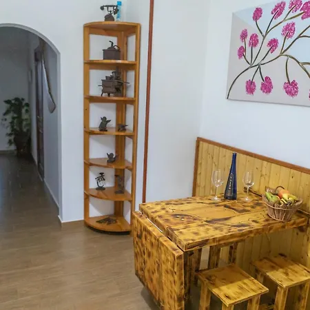 El Muellito Apartment *