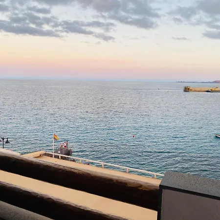 El Muellito Apartment *